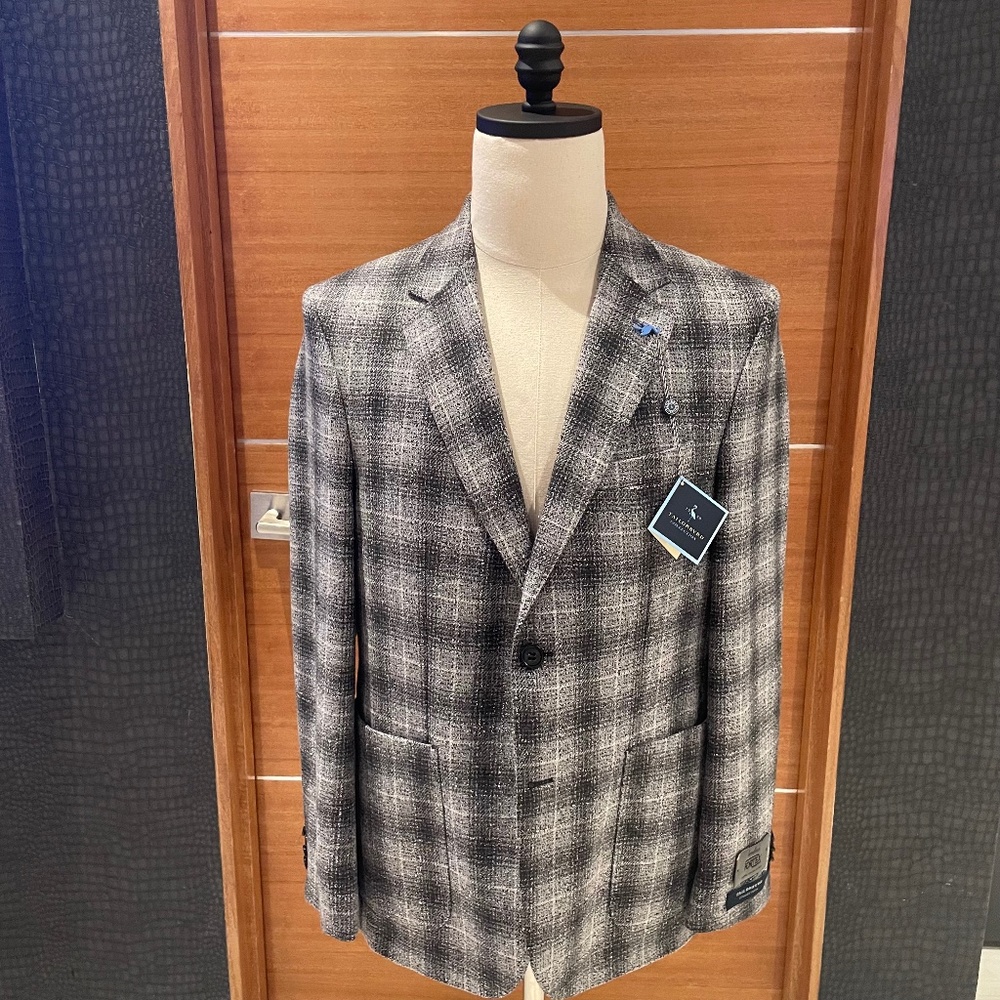 Men's Tailorbyrd Collection Plaid Grey Blazer 40R NWT